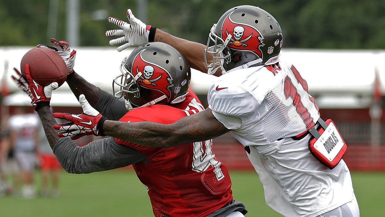 Bucs embracing urgency, not false bravado, under Lovie Smith